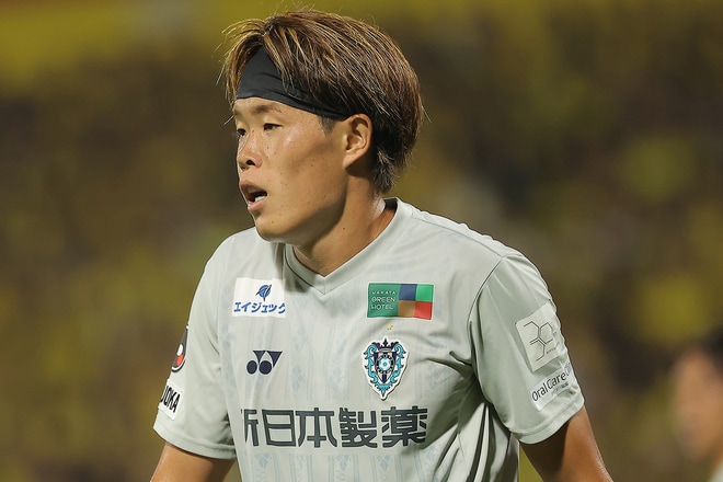 「開幕3連敗→7戦負けなしで首位→泥沼の5連敗で下位へ」“ジェットコースター”のようなシーズンを過ごす福岡はどんな結末を迎えるのか【J1リーグ】