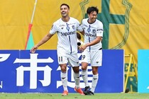 長崎が“大一番”制してJ２暫定首位浮上！ E・ジュニオ＆松本弾で３位の千葉を２－０撃破、14戦無敗と好調キープ！