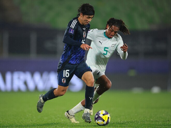 憧れの菅原由勢のようにU-20W杯の舞台から飛躍を目ざす。飛び級で船越Jメンバー入りした右SBが初先発で躍動【現地発】