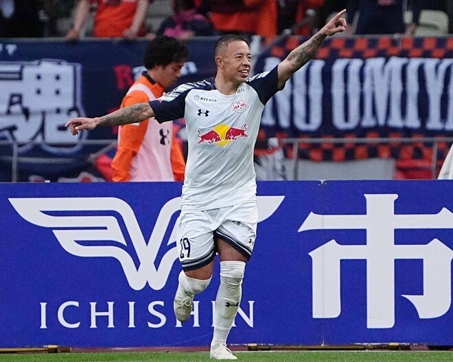 J２上位対決を制したのはRB大宮！ カプリーニが痛恨のPK失敗も福井啓太が決勝弾！ 敵地で10人の仙台に２－１勝利