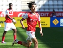 「えぐいなこれ」「DFの心が折れそうなゴール」異次元！中村敬斗の衝撃独走弾にファン大興奮！「とりあえず20G10Aくらいして黙らせちゃお」