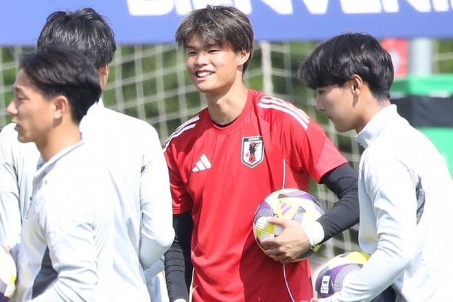 甲子園出場監督を父に持つも、サッカーで生きる道を選んだ中村圭佑。U-20日本代表の第３GKでも腐らずに取り組む、チームのために戦う姿勢【現地発】
