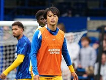 「相当悪いのか？」ブライトン三笘薫がウルブス戦でメンバー外。ファンからは心配の声「重症じゃなければいいけど…」「ゆっくり休んでほしい」