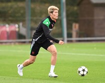 「プレミアに戻ってくるかもしれない」26歳日本人DFがイングランド帰還も？イタリア名門も注視と現地報道「掘り出し物の可能性」