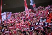 地鳴りのような声援。G大阪戦で出色だった鹿島を後押しするホームの雰囲気