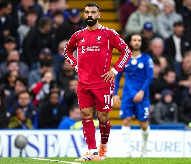 リバプール大エースがまさかの足かせに…ルーニーの提言「疑問を抱かざるを得ない。ファン・ダイクらは言うべきだ」「ポジションを移せ」