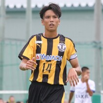 『家族を背負う覚悟』と山形の熱意。前橋育英のMF竹ノ谷優駕スベディは高卒プロを決断「大事なのは自分が成長できる環境」