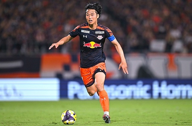 「スカウトの注目を聞いて本当に嬉しい」リバプールの日本人DFへの関心に海外記者が喜び!「ぜひ実現させて」と願う理由は?