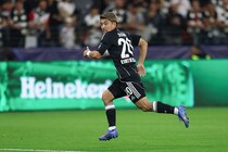 「真剣なターゲットだった」プレミア古豪が日本代表MF獲得失敗→新天地で躍動で地元メディアは悲嘆「傷口に塩を塗られたようなもの」