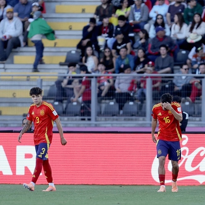 「最も残酷な形で敗退した」0-1→2-1→2-3。コロンビアのスター選手に圧倒され8強止まりのスペイン。自国メディアがっかり「望みは叶わなかった」【U-20W杯】