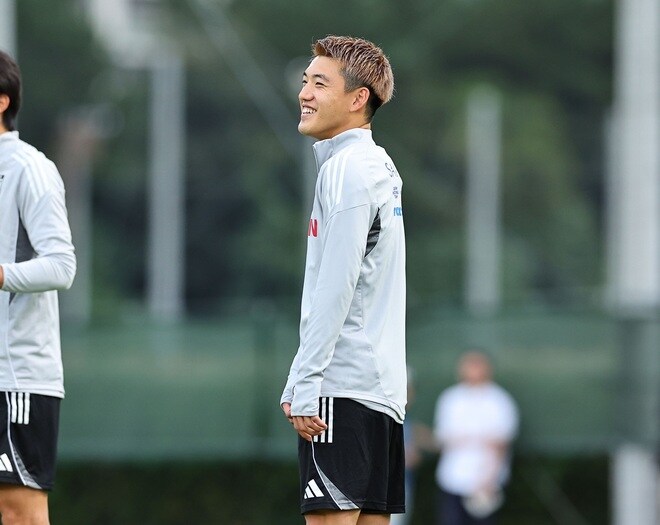 「カタール（W杯）の時は正直ラッキー」日本代表の10番が主張。強豪ブラジルにどう挑む？「５－４－１で固めますと言って、いきなりできることじゃない」