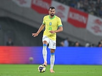 「責任を負い、ファンのみんなに謝りたい」痛恨ミスで失点に関与したブラジル代表DFが涙ながらに謝罪「ロッカールームに戻ると…」