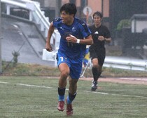 静岡“東部”から全国の舞台を目ざす。Jクラブ内定のドリブラーはすべてを懸ける「最後にみんなで笑えるように」