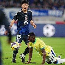 伊藤、町田が離脱中の日本代表、“出場３試合”の22歳が左CBのレギュラー候補に急浮上。大逆転勝利に貢献したブラジル戦の凄まじいプレーを久保も鎌田も絶賛「びっくりした」