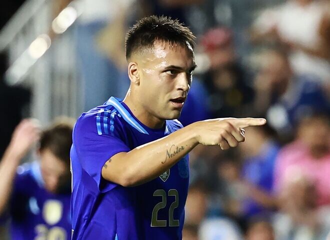 「完璧なストライカーだ」代表通算得点記録で３位に浮上したラウタロに先達クレスポが賛辞「彼がアルゼンチンを牽引している」