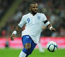 「マクナムラだったと思うが…」元英代表FWが元日本代表10番の名前を痛恨ミス！名門の地元メディアが憤慨「最大級の侮辱だ」