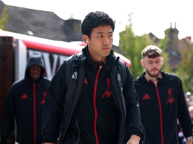 「エンドウがいない！！」「間に合わなかったか」代表ウィーク明け初戦のマンU戦で遠藤航がメンバー外。リバプールファンからは心配の声「ベンチにMFが１人しかいない…」