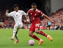 リバプールがまさかの公式戦４連敗。終盤に勝ち越されてマンUに１－２敗戦、怪我の遠藤航はメンバー外