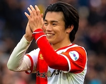 「とんでもないことになってる」「ケイン、ハーランド、上田綺世」27歳の日本代表FWが38分でハット達成！今季９戦11発の完全覚醒にファン大熱狂