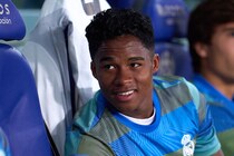 「緊張が高まる」まさかの今季出場ゼロ…マドリーのブラジル代表“神童”がついに激怒！ボトルを蹴り飛ばした行為に指揮官怒り「監督は彼を頼りにしていない」