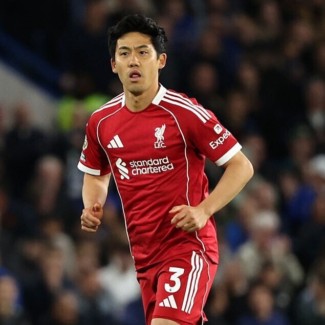 「スロットよ、彼を出せ！」まさかの４連敗と不振のプレミア王者、遠藤航の先発起用を地元メディアが提言！「今季のリバプールは中盤がまったく存在していない」