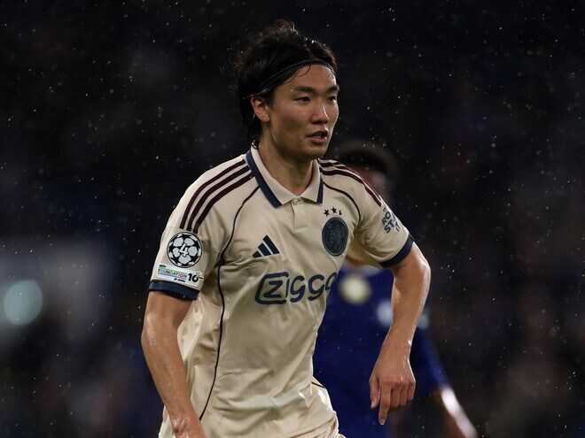 「ファン・ダイクに近いものを感じる」「完璧な補強だ」板倉滉への高評価が続々！ スタンフォード・ブリッジに駆けつけたアヤックスファンを直撃「ボール扱いが上手で、空中戦もかなり強い」【現地発】