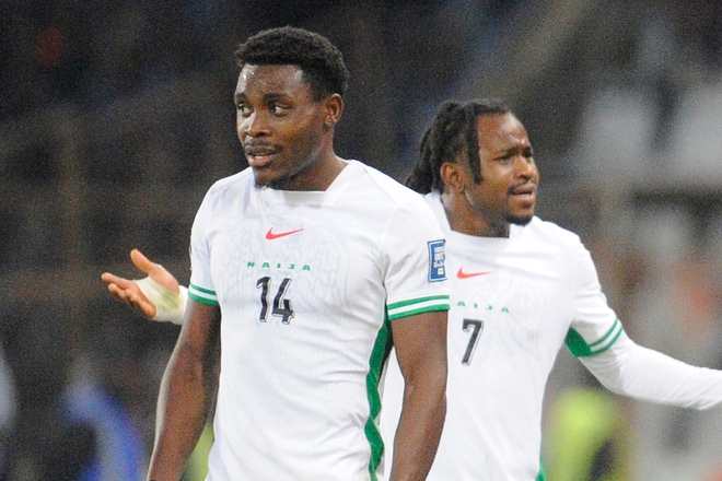 「まるでW杯を制したかのようにプレーオフ進出を祝っている」かつて“FIFAランク５位の強豪”が自業自得の危機。現地紙が批判「チームの一体感を壊した」【W杯予選】