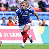 「このタイミングで...」横浜FMが４人目の副主将を発表。31歳レフティは「残り４試合に向けてチームがより一丸となれるよう」と意気込み