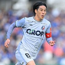 岡山、８戦未勝利と厳しい状況続く。キャプテン江坂の強烈ヘッド弾で一度は追いつくも…終盤に２失点。FC東京に１－３で敗戦