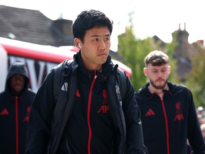 リバプール番記者が言及！ スロット体制で出番が激減した遠藤航の現状「チームはメンバーを変える時かもしれないが…」【現地発】