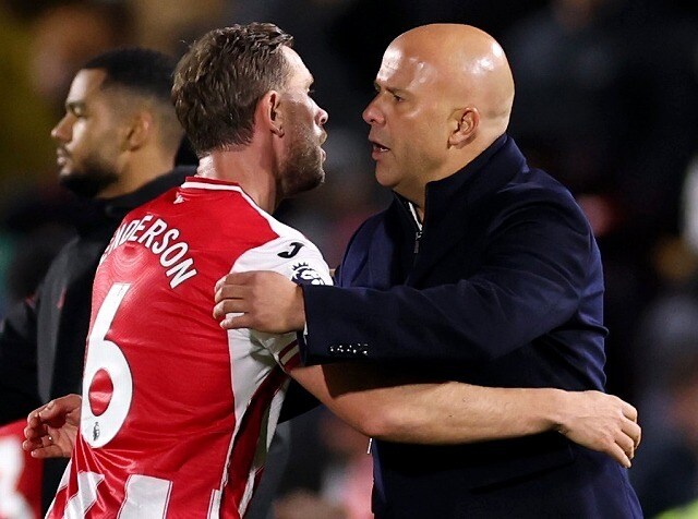 王者リバプール、衝撃の5連勝→4連敗…前主将は苦しむ古巣をどう見る? 撃破の要因は?「昨季の高みに達していない理由は多々ある」