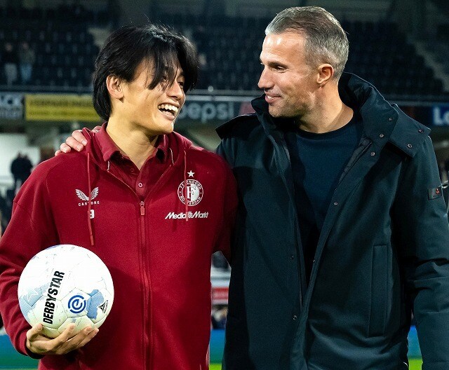 日本代表FW“確変”の背景にファン・ペルシ――本人がゴール量産の要因を語る！私生活も充実「オランダの日本食は本当に美味しい」