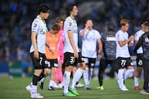 「辛い…」湘南、無念のJ２降格。福岡に痛恨黒星でファンからは「今日は泣いていいですよね」「頼むすぐ戻ろうこの地に」の声
