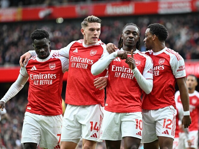 エミレーツのアーセナル公式ストアで訊いた“ユニホーム売り上げベスト３”！ 「トップは間違いなく…」【現地発】