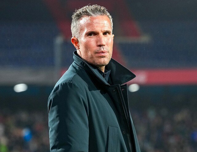 「トルコでもっとクレイジーな出来事を経験した」日本代表２人と共に戦うファン・ペルシ監督、天王山前の異例事態に動じず「理想的ではないが…」