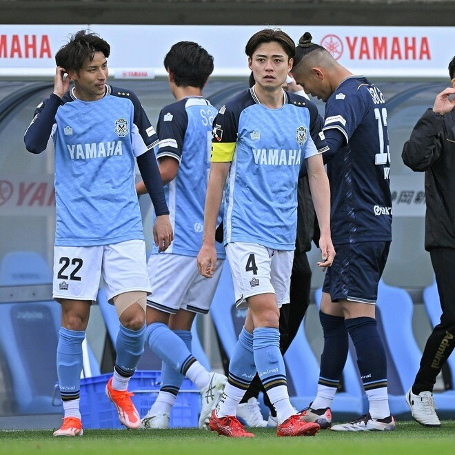 「2025シーズンの様々な想いがしみこんだユニフォーム」J２磐田は来年の百年構想リーグで今季モデルを継続使用。26-27シーズンの新キットは着々と準備中