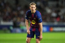 会長が裏で糸を引いたメディアバッシングの標的となったバルサMF。プレミア移籍を迫られ、ファンからブーイング浴びながらもなぜ“契約延長”を勝ち取ったのか【現地発】