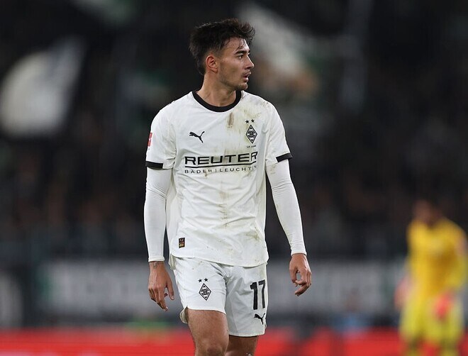 「11月末までプレーできない」バイエルンFWへの“殺人タックル”で退場の韓国代表MF、処分決定で母国メディアは嘆き「２年半でレッド２枚、イエロー25枚…」