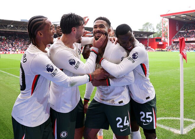 「欧州で最も輝かしい若手」スペイン代表戦士より上だ!“世界王者”に23歳日本人獲得待望論!「完璧に合う」「大きなアップグレード」