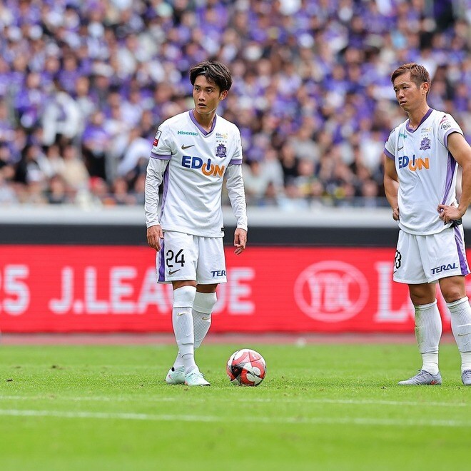 小野伸二が絶賛「スピード、場所、最高でしたね」。サンフレ東俊希が絶妙FK弾! 貴重な追加点をゲット【ルヴァン杯決勝】