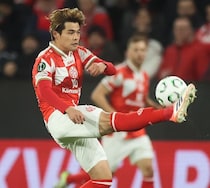 「コンディションは悪くない」“休まない”日本代表MFが珍しく途中交代した理由。欧州カップ戦との連戦にも「選手にとっては幸せ」【現地発】