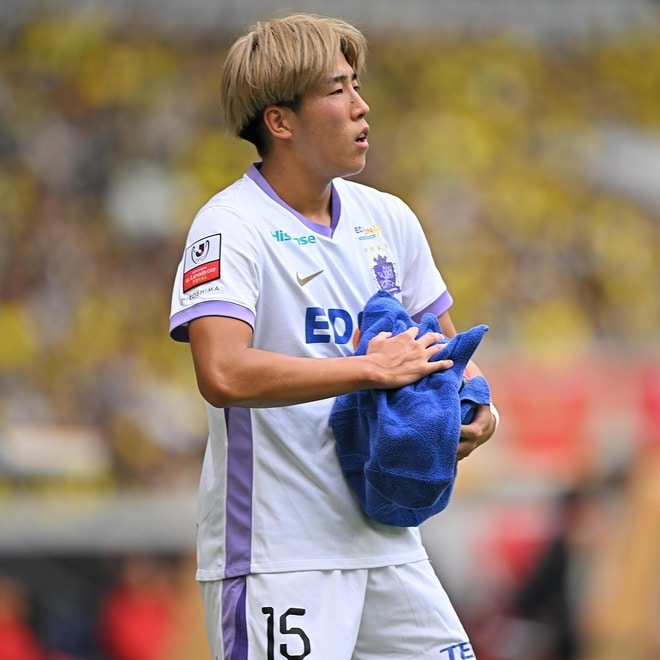 得点力不足にあえぐ広島の現実的な解決策「２日間はセットプレーの練習に割けた」。狙い通りの３得点でルヴァン杯制覇