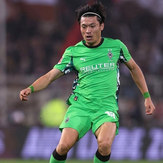 「ついにやってくれた」「凄まじいフィニッシュだ」ドイツ古豪加入の日本人FW、鮮烈なブンデス今季初ゴール＆公式戦連発に現地熱狂！「本当に素晴らしい」