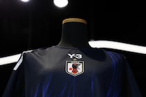 コンセプトは“水平線”、GKは“阿修羅”！ 北中米W杯で着用の日本代表新ユニホームが発表！ ガーナ戦でお披露目へ