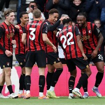 プレミアで堂々５位。ボーンマス、なぜ強い？ 戦術的成熟、移籍市場での慧眼、個の成長。３つの要素が見事に融合【現地発】