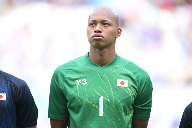 パリ五輪代表の正GKが待望のA代表初選出「本当に驚きました」。ムードメーカーとしても定評「国民の方の笑顔に繋がるプレーをしたい」