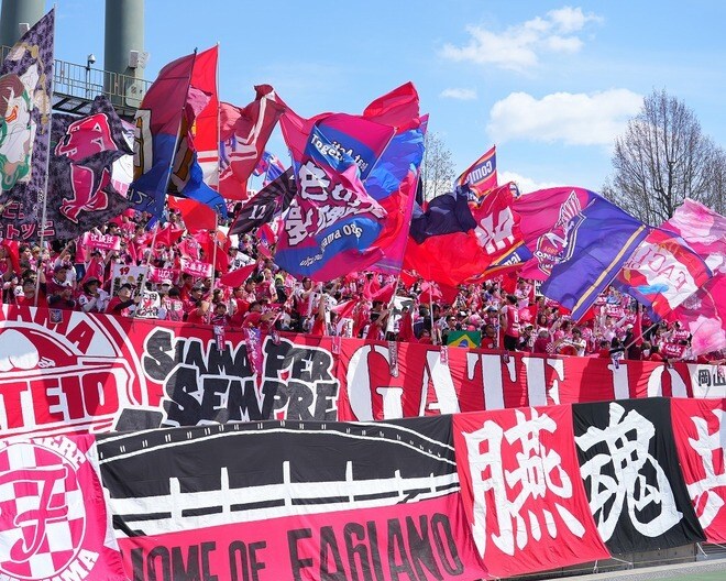 「歴史に残る瞬間」J１岡山が偉業達成！ クラブ史上初の全試合ホームエリア完売を発表。「動員力が強すぎる」「現地で楽しめることに感謝」の声