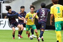 千葉、悲願のJ１復帰へ正念場の残り３試合。先発でも切り札役でもチームにパワーを与える杉山直宏がキーマンへ