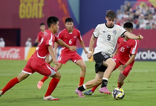 「W杯史上最大のサプライズだ」北朝鮮が5発圧勝に続いて強豪ドイツと劇的ドロー!堂々の首位に海外メディアは仰天!「ダークホースに浮上した」【U-17W杯】