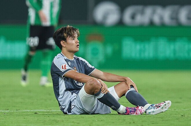 「タケに憤慨する者も多い」故障を抱える久保建英の“代表招集問題”にソシエダ番記者が苦言。パフォーマンスが低下し批判を浴びる悪循環「犠牲者だ」「信じられないのは…」【現地発】